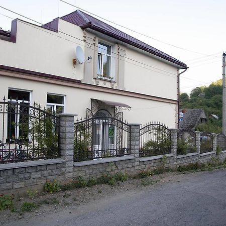 Prezident Hotel Terebesfejérpatak Kültér fotó