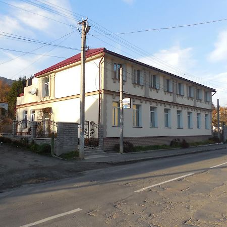 Prezident Hotel Terebesfejérpatak Kültér fotó