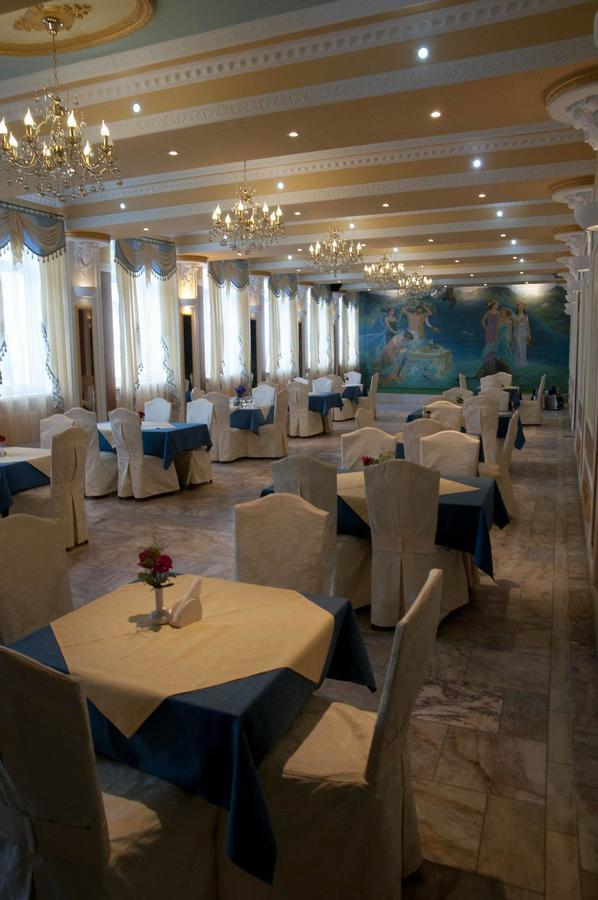 Prezident Hotel Terebesfejérpatak Kültér fotó