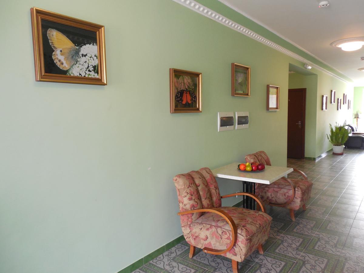 Prezident Hotel Terebesfejérpatak Kültér fotó