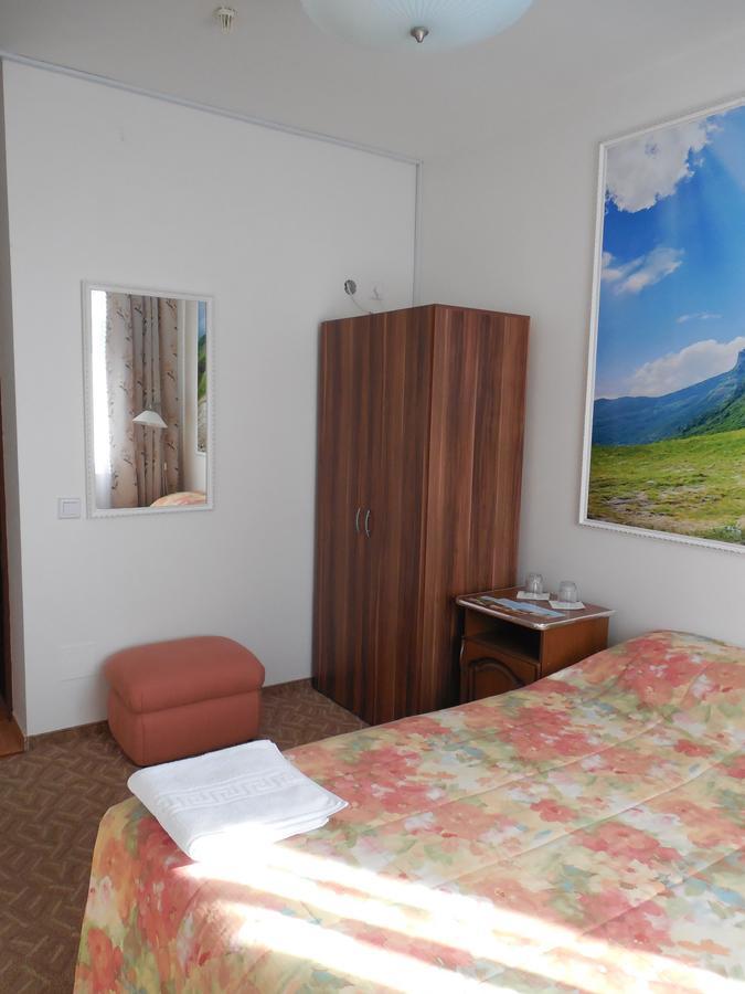 Prezident Hotel Terebesfejérpatak Kültér fotó